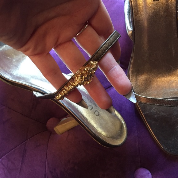 RARE!! Authentic Gucci Heels - Picture 4 of 6